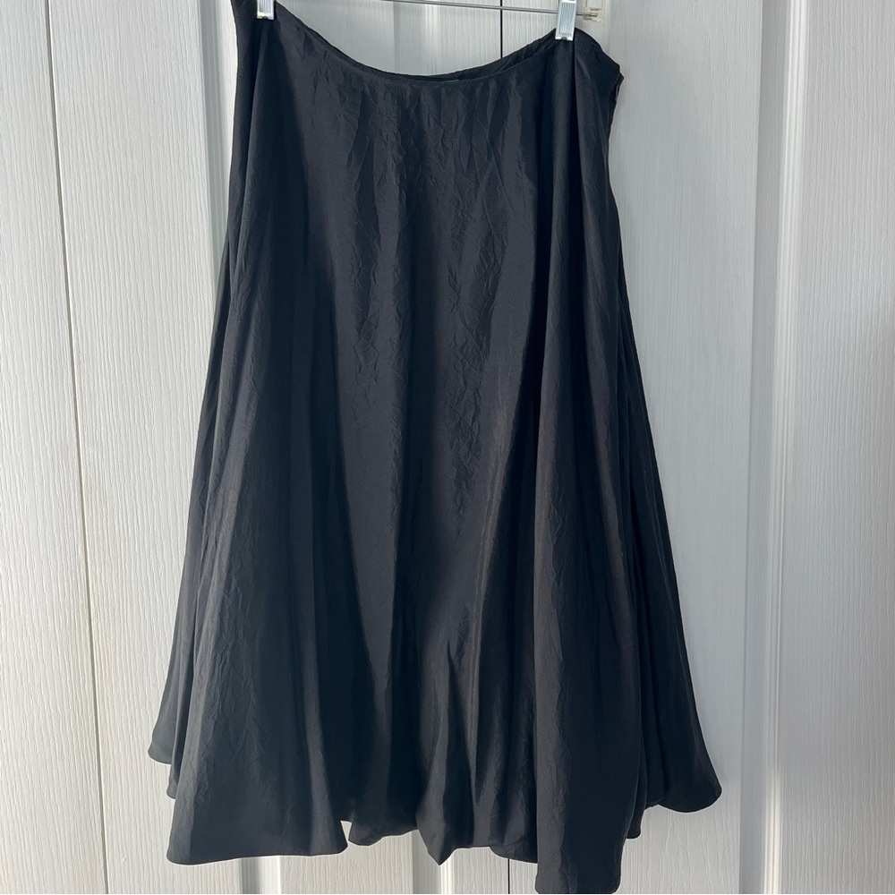 Lauren Ralph Lauren 100% Silk Black Crinkled Broom Skirt Size 14